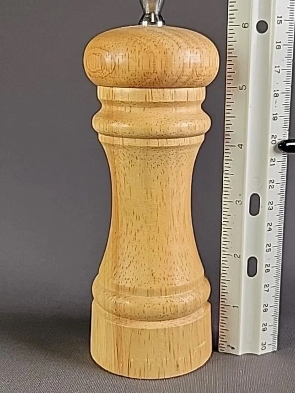 Mr. Dudley Solid Wood Pepper Grinder Mill & Salt Shaker 6” Light Oak Color VTG